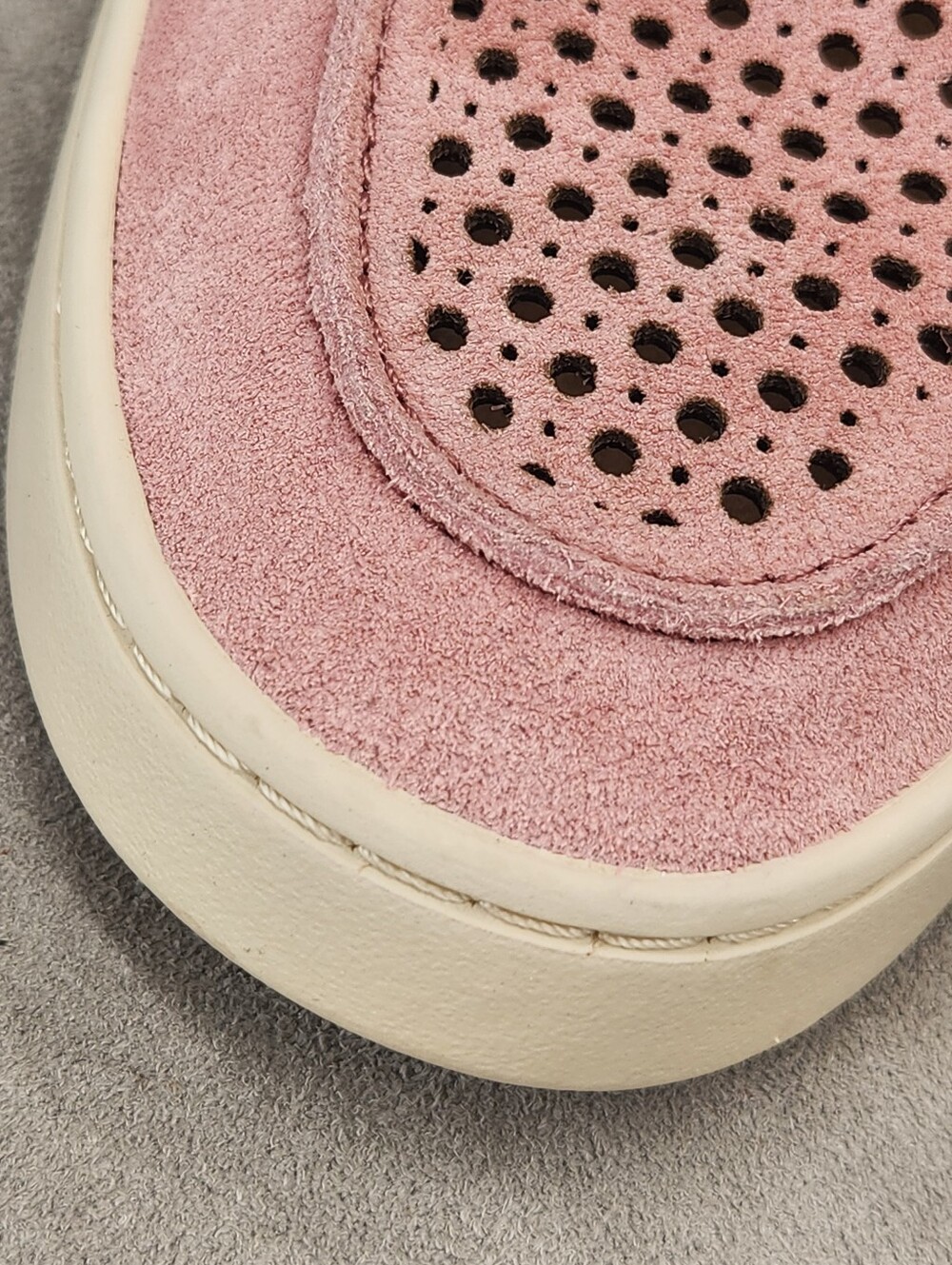 Vionic Penny Loafers 9 Pale Pink Suede Uptown Perforated Comfort Preppy New $145 - Picture 7 of 16